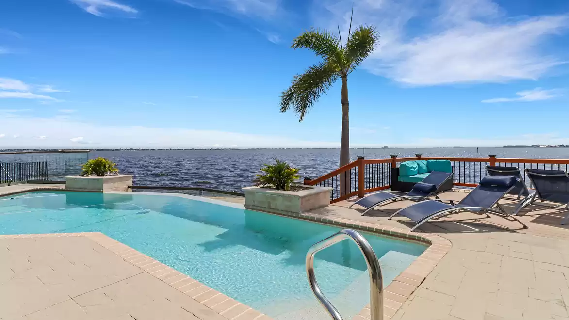 Fabulous views of the river from the pool area