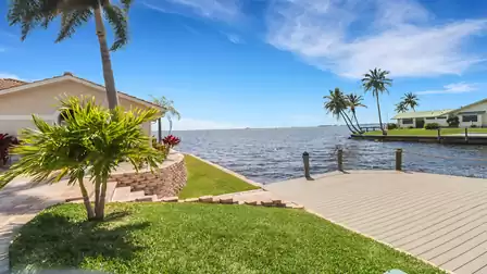 Fantastic view of the Caloosahatchee River