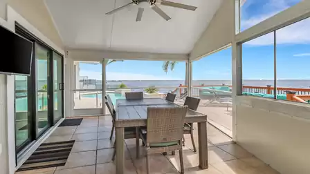 You can enjoy this great view at all meals