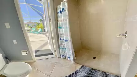 The guest bathroom is also accessible from the terrace
