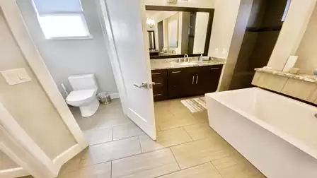 Bathtub, washbasin and toilet with its own door