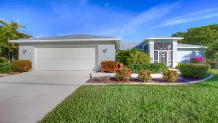 Villa Naomis is an attractive vacation home in SE Cape Coral