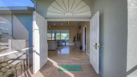Welcome to Villa Naomis!