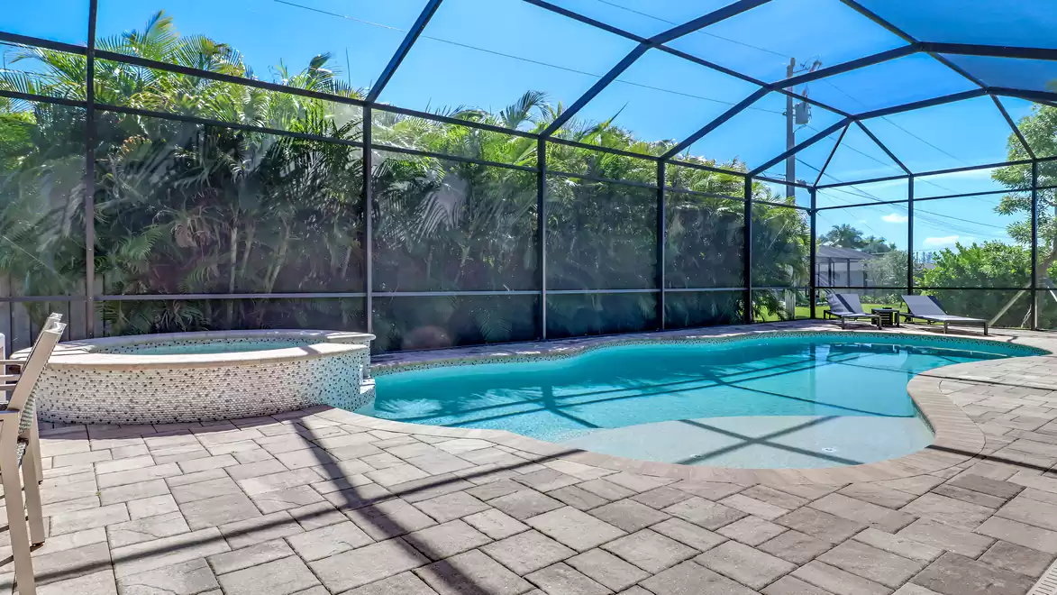 Sun in the pool area - sun in the heart