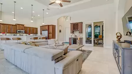 Short distances between cooking oasis and living area