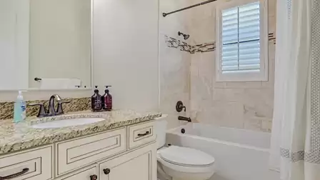 Small bathroom to the double room