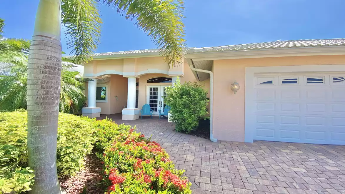 relaxion in front of the house entrance door 