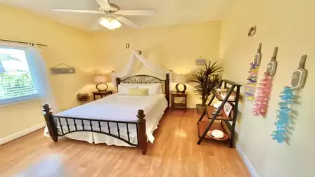 romantic bedroom with queen size bed 