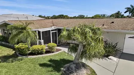Entrance area of Villa Coral Sunshine