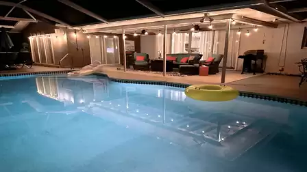 Great ambience in the evening with a view over the pool