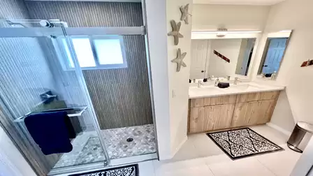 Enough space in the bathroom with bathroom sink for two