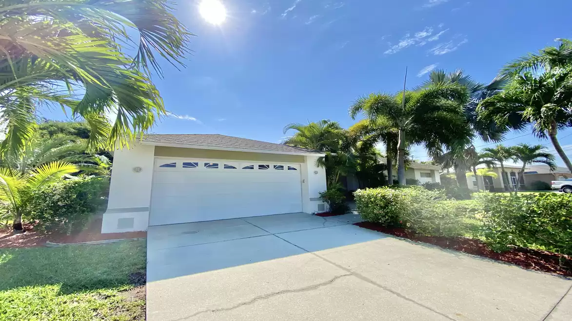 Driveway to the garage