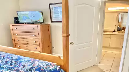 View from the 4th bedroom into the en-suite bathroom 