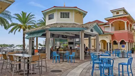 In the outdoor bar Long Boards you can order more than just a pina colada or margarita - enjoy it!