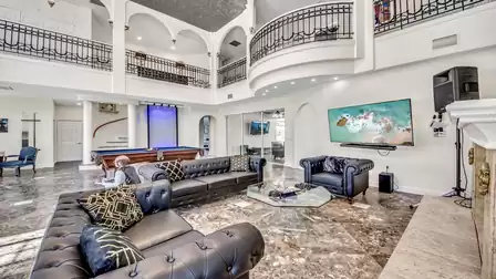 Extravagant seating in the living area