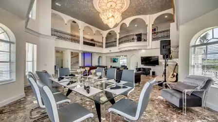 Let yourself be enchanted by this sight during breakfast