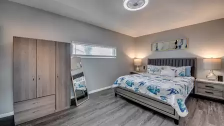 Doris Day suite with queen size Bed