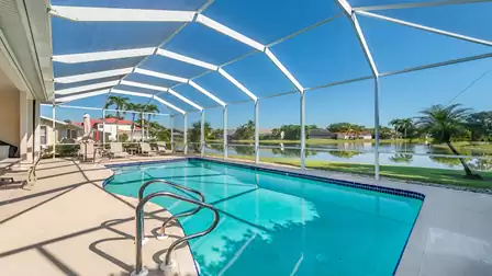 Large pool terrace with space for the whole family