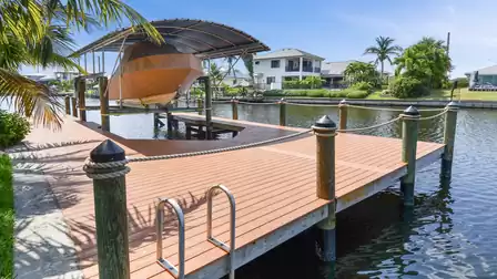 You can dock your rental boat here