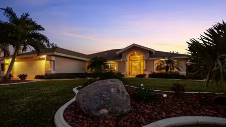 In the beautiful warm light, Villa Lupita welcomes you in the evening hours