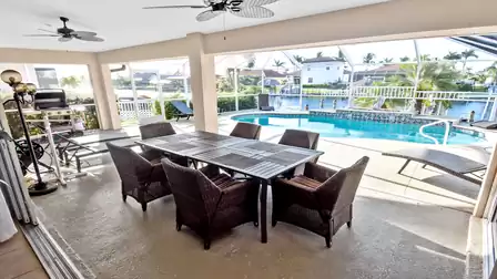 Dining table for 6 people on the covered terrace