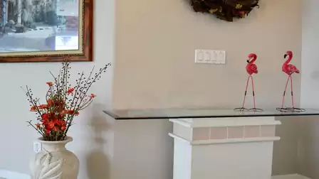 This decoration belongs to Florida