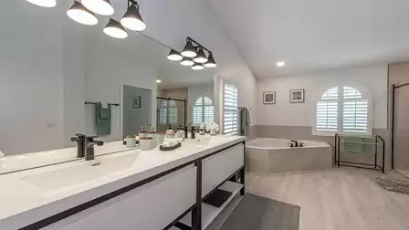 The super modern bathroom belonging to the master bedroom