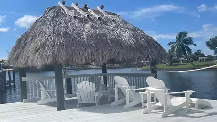 From here you can watch the boats pass by