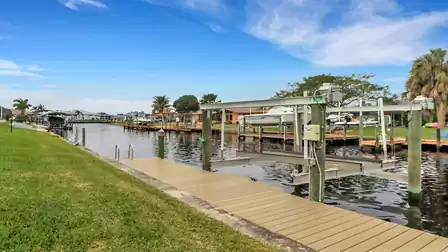 The boat lift can be used on request