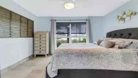 From this bedroom you have a view of the front garden