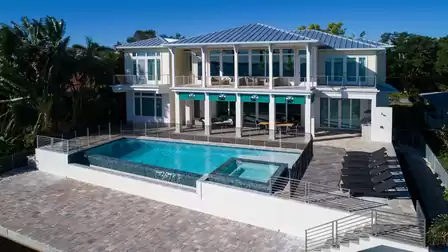 Luxury villa Villa River King in Cape Coral with a spacious infinity pool and stylish outdoor area.