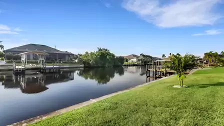 Let your soul dangle, directly on the canal
