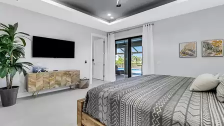 Direct access to the terrace from the master bedroom