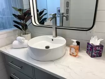 Beautiful, ultra-modern countertop washbasin