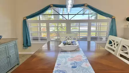 The impressive dining table, which forms the centerpiece of the room thanks to its design