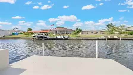 The inspiring view of the canal awakens the desire for adventure