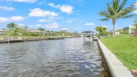 This beautiful canal stretches through an idyllic landscape