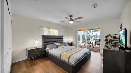 You also have direct access to the terrace from this bedroom. Get up and into the pool.