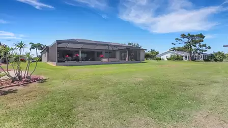 Rear view of Villa Coral Oaks