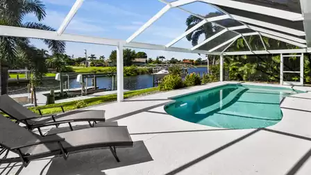 Sun loungers by the pool  – perfect for relaxed afternoons, a good book and the warm Florida sun.