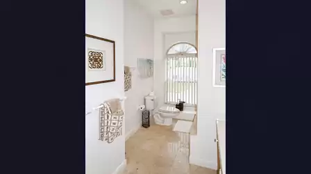 Bright, spacious bathroom