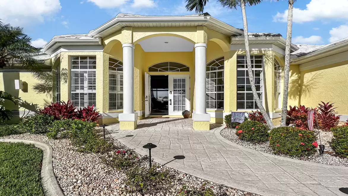 The impressive entrance hints at the luxury that awaits the guests