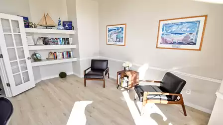 Comfortable chairs in the den