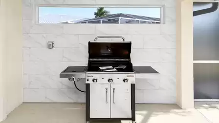 Stainless Steal grill for your family BBQ