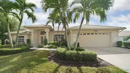 A perfect example for a modern Florida vacation home