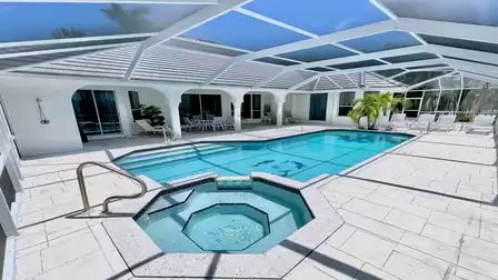 Pool and spa are electrically heated and therefore offer relaxation all year round