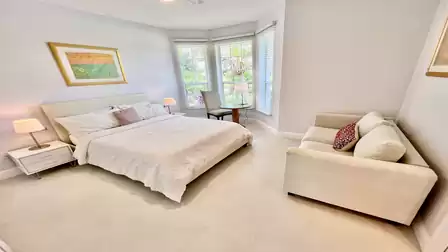 Also here a sofa for to read a book before go to bed
