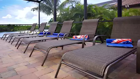 There are no less than six lounge chairs available