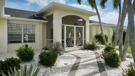 The home presents itself inviting and in top condition