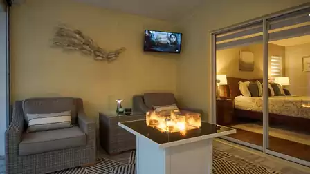Let the evening come to a cozy end by the fire